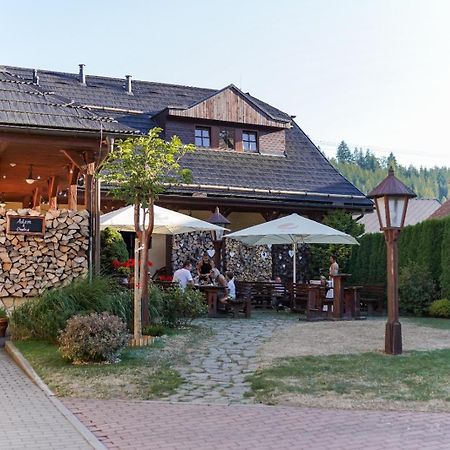 Penzion A Restaurace Stare Casy Horni Becva Exterior photo